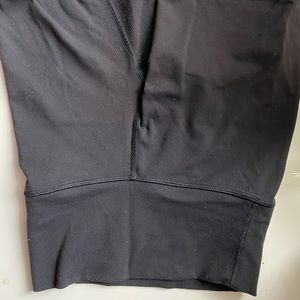 Aritzia black biker shorts size XS